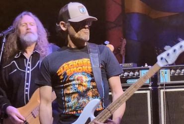 JASON NEWSTED TORNA SUL PALCO